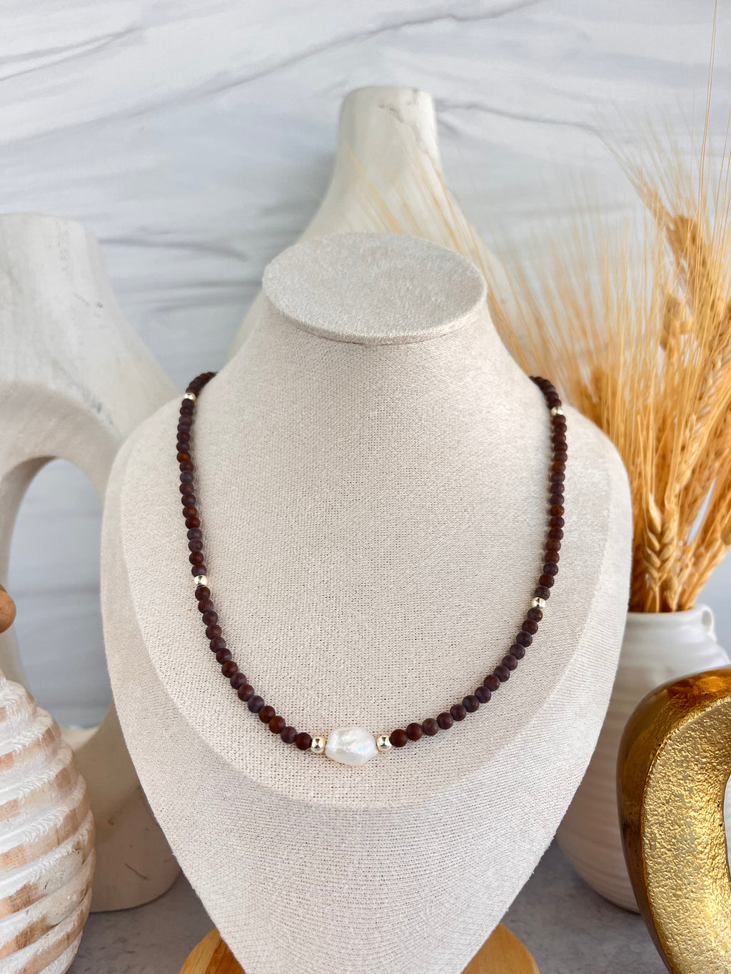 'Válere' | Matte Garnet with Freshwater Pearl Minimalist Necklace