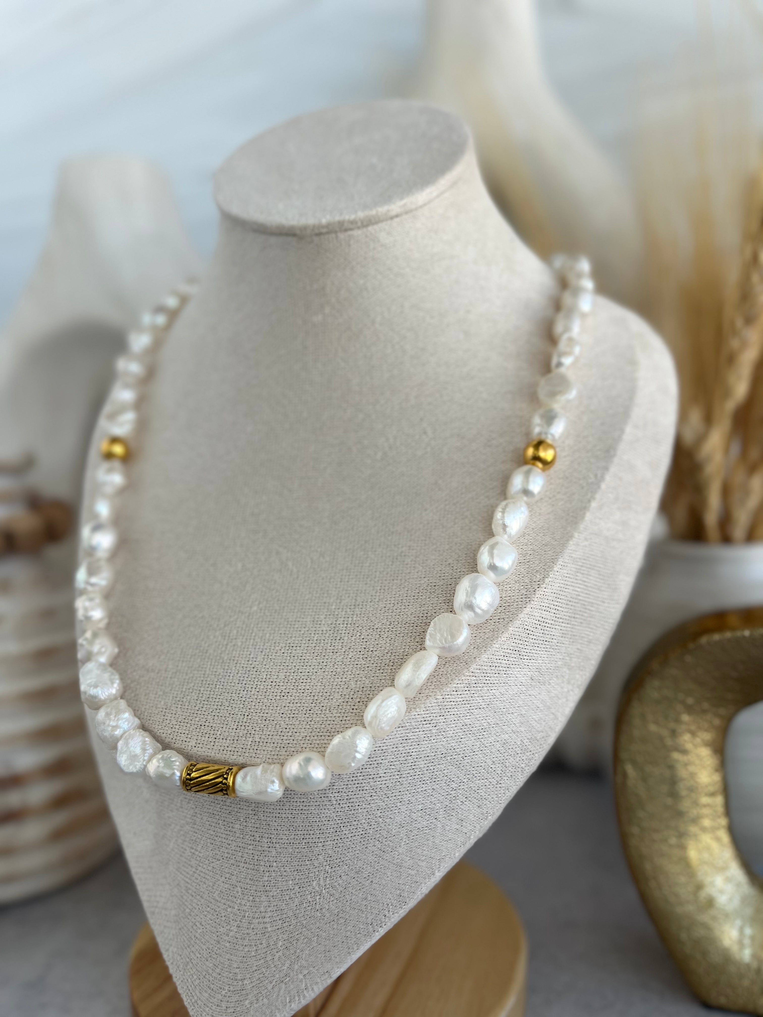 'Marguex' | Freshwater Pearl Minimalist Necklace